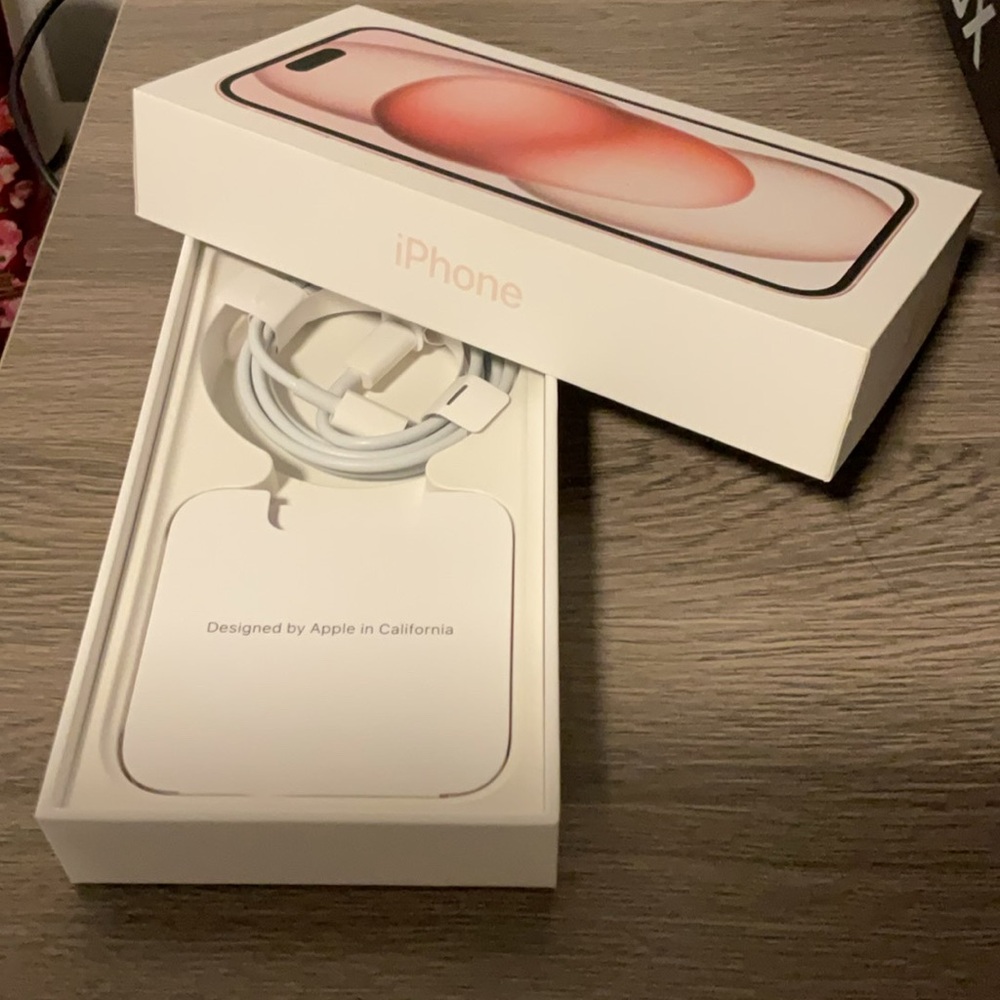 EMPTY Apple iPhone 15 BOX + Charger + Case